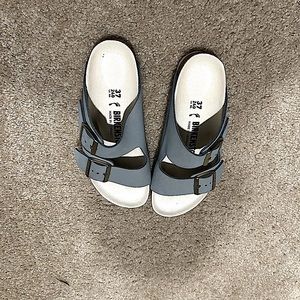 Women’s sandals. Worn once. Great condition.